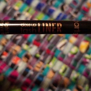 Tarte close up lash liner